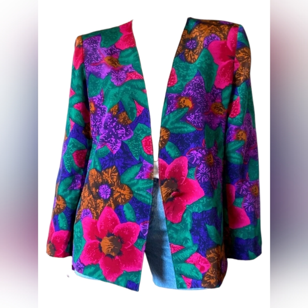 Vintage Multi-colored floral blazer size XL by TAN JAY